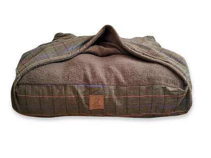 Green Tweed Hooded Dog Snuggle Bed